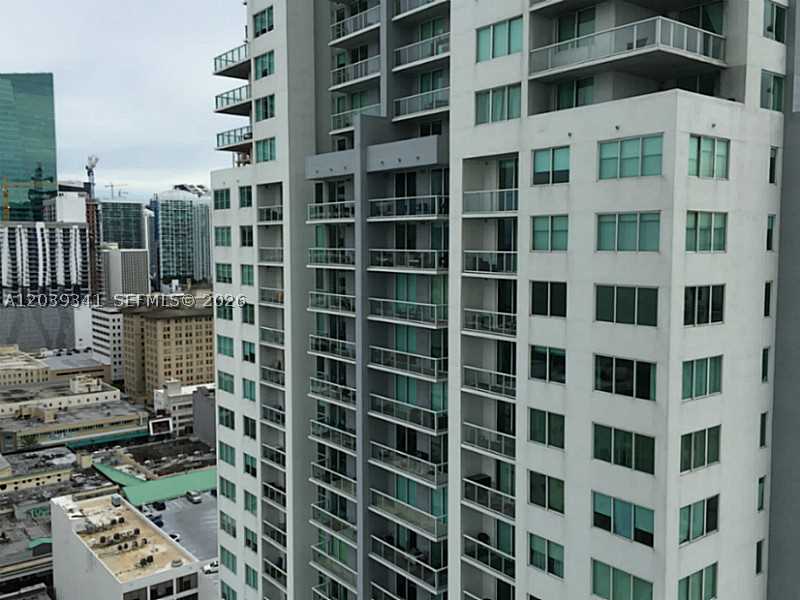 Miami FL 33132 - A12039341