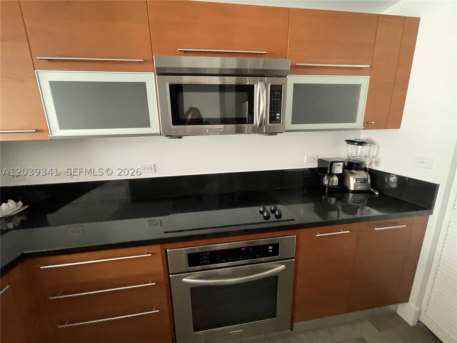Miami FL 33132 - A12039341