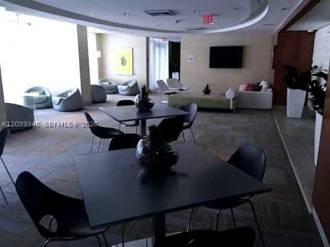 Miami FL 33131 - A12039346