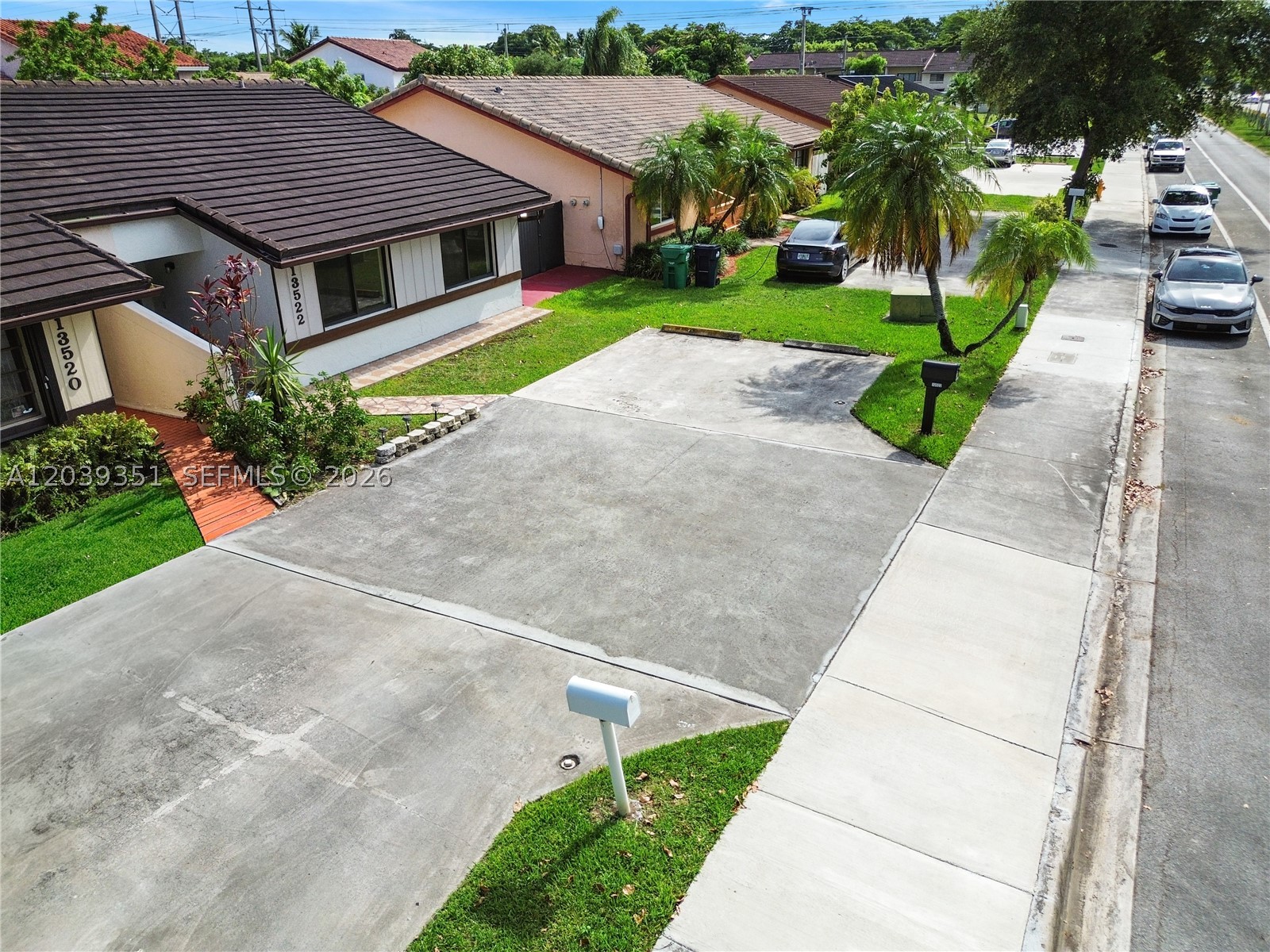 13522 SW 62nd St #H-W, Miami FL 33183