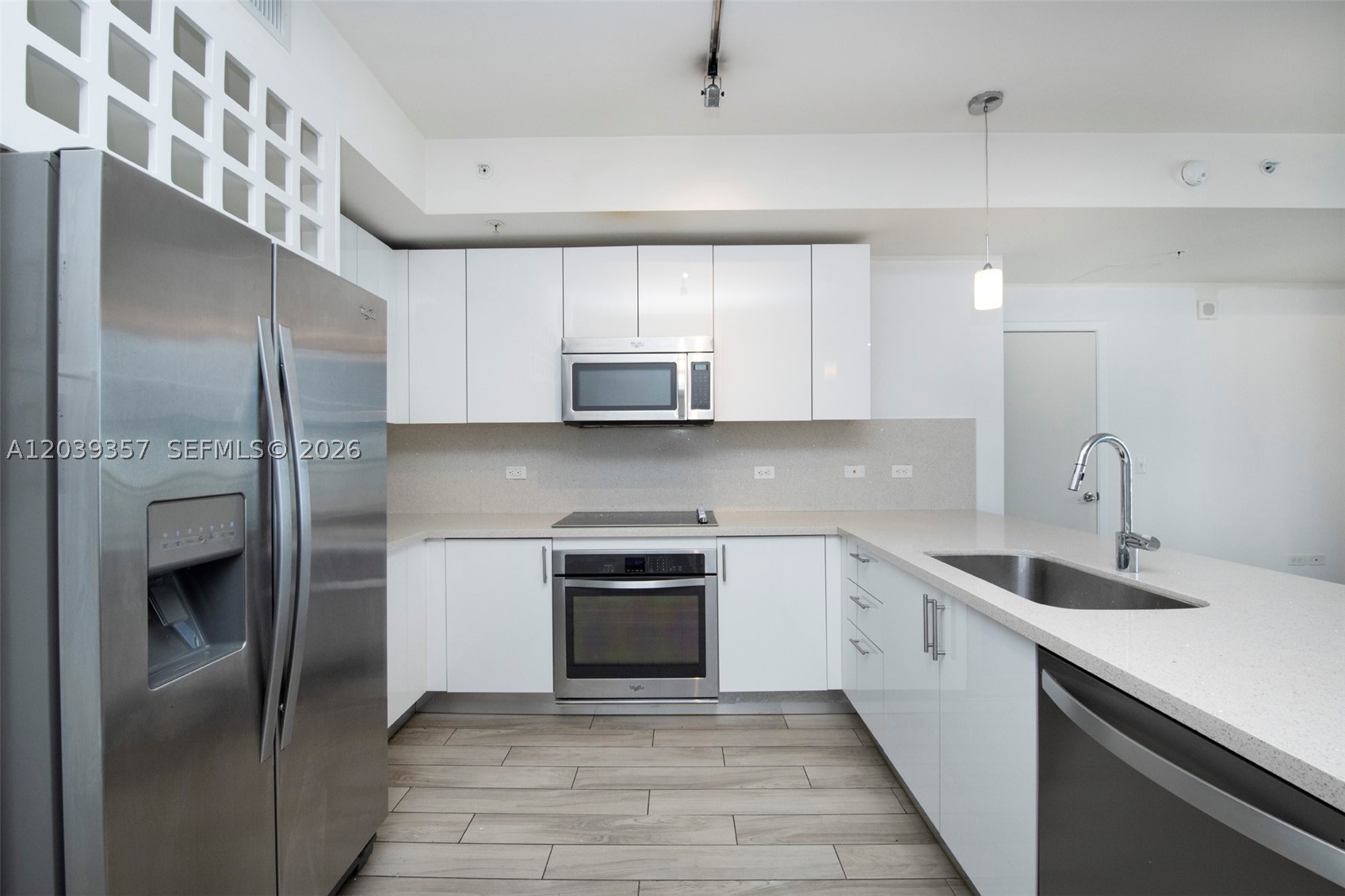 999 SW 1st Ave #2402, Miami FL 33130