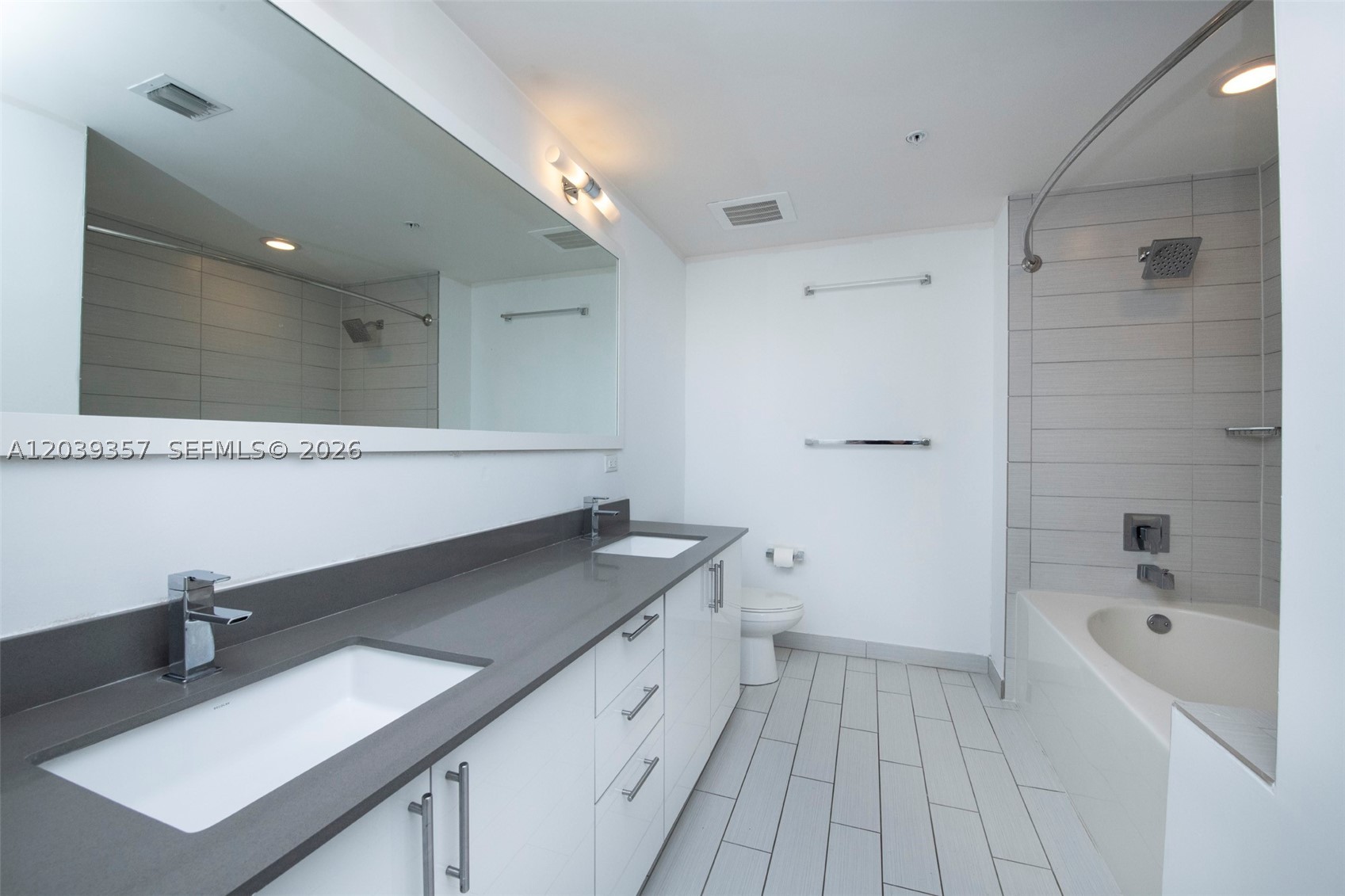 999 SW 1st Ave #2402, Miami FL 33130