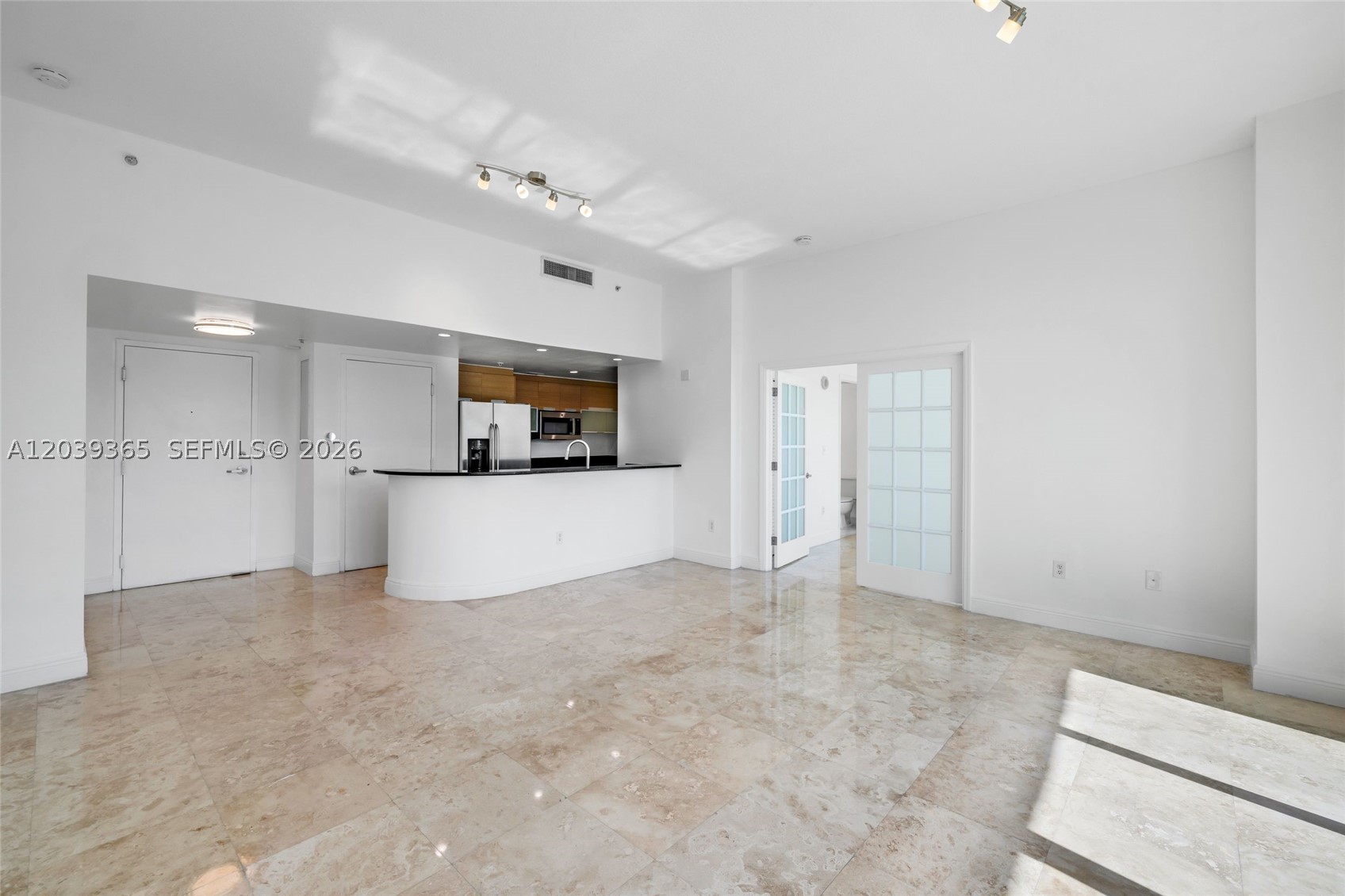 1881 79th St Cswy #2106-1, North Bay Village FL 33141