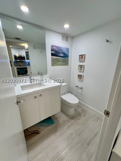 1901 BRICKELL AV #B2405, Miami FL 33129
