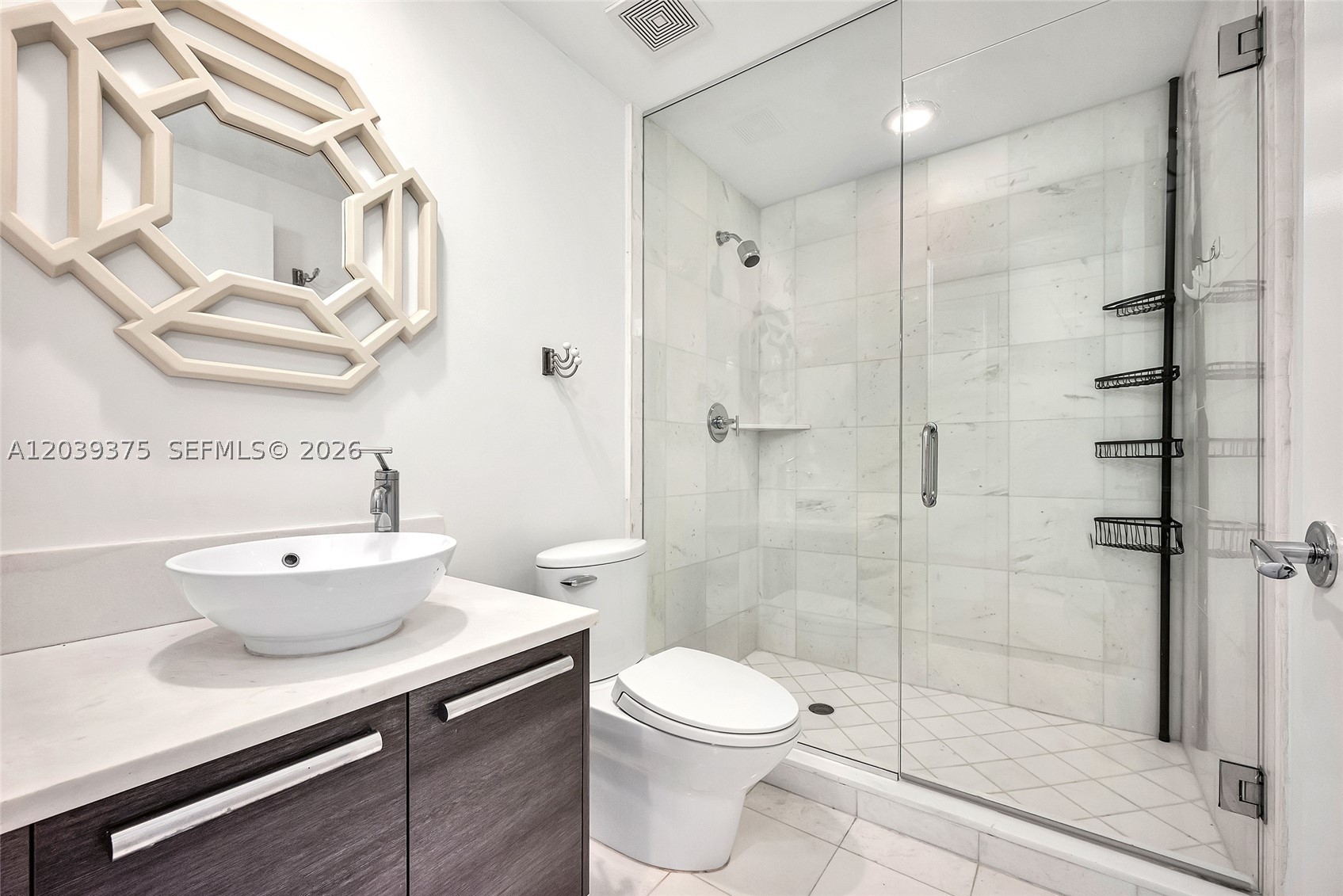 2950 NE 188th St #303, Aventura FL 33180