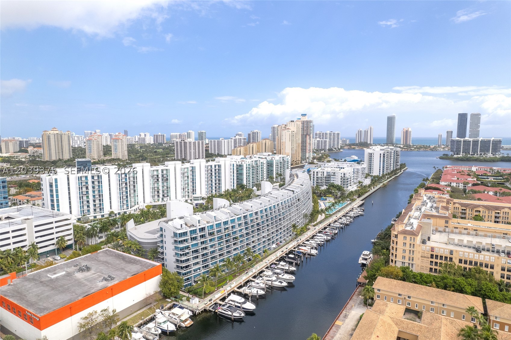 2950 NE 188th St #303, Aventura FL 33180