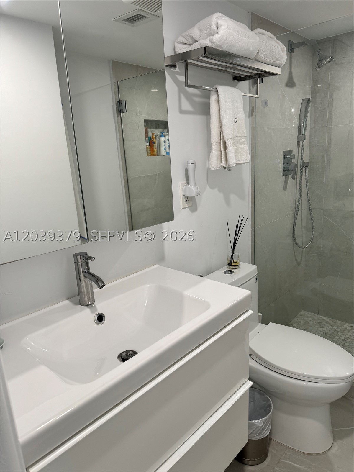 1865 Brickell Ave #A1411, Miami FL 33129