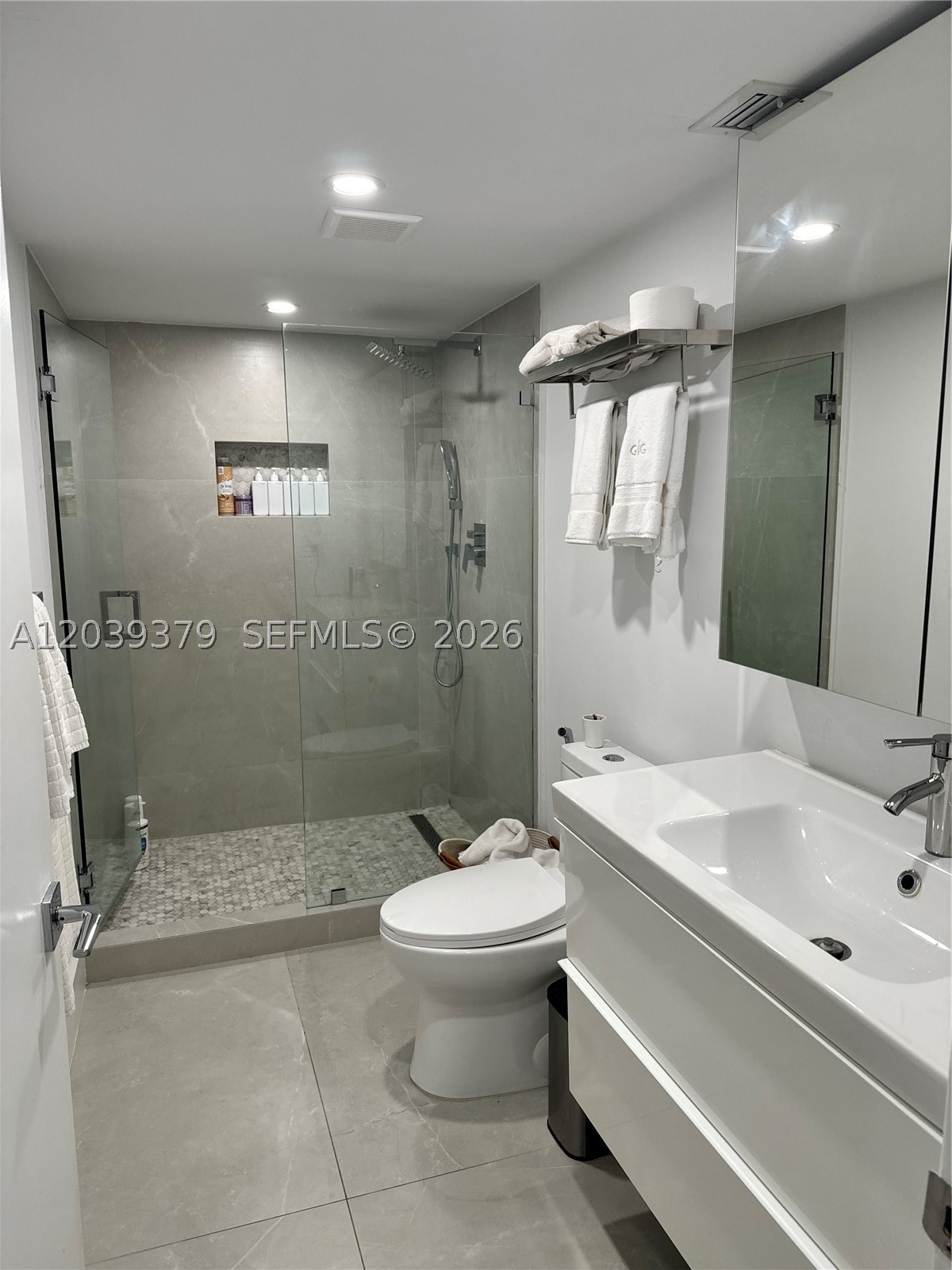 1865 Brickell Ave #A1411, Miami FL 33129