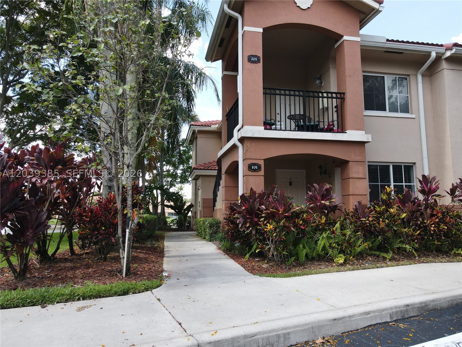 3486 Briar Bay Blvd #101, West Palm Beach FL 33411