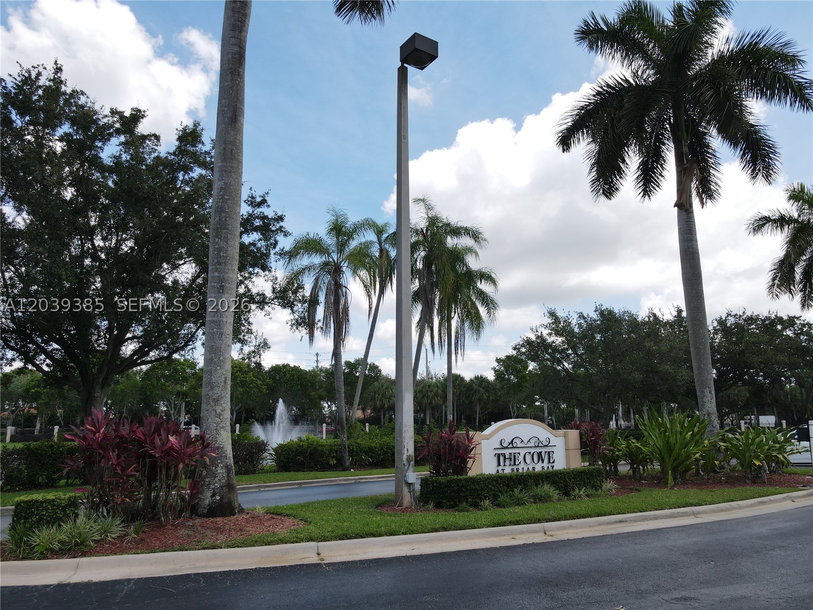 3486 Briar Bay Blvd #101, West Palm Beach FL 33411