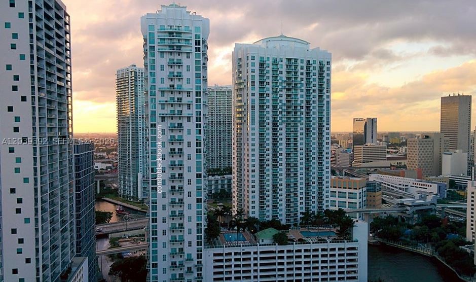 41 SE 5th St #2409, Miami FL 33131