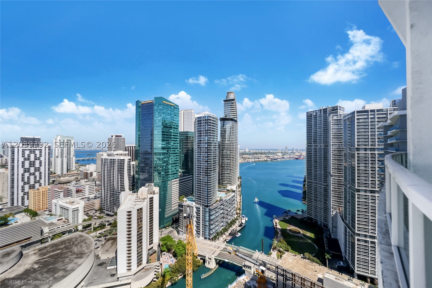 41 SE 5th St #2409, Miami FL 33131