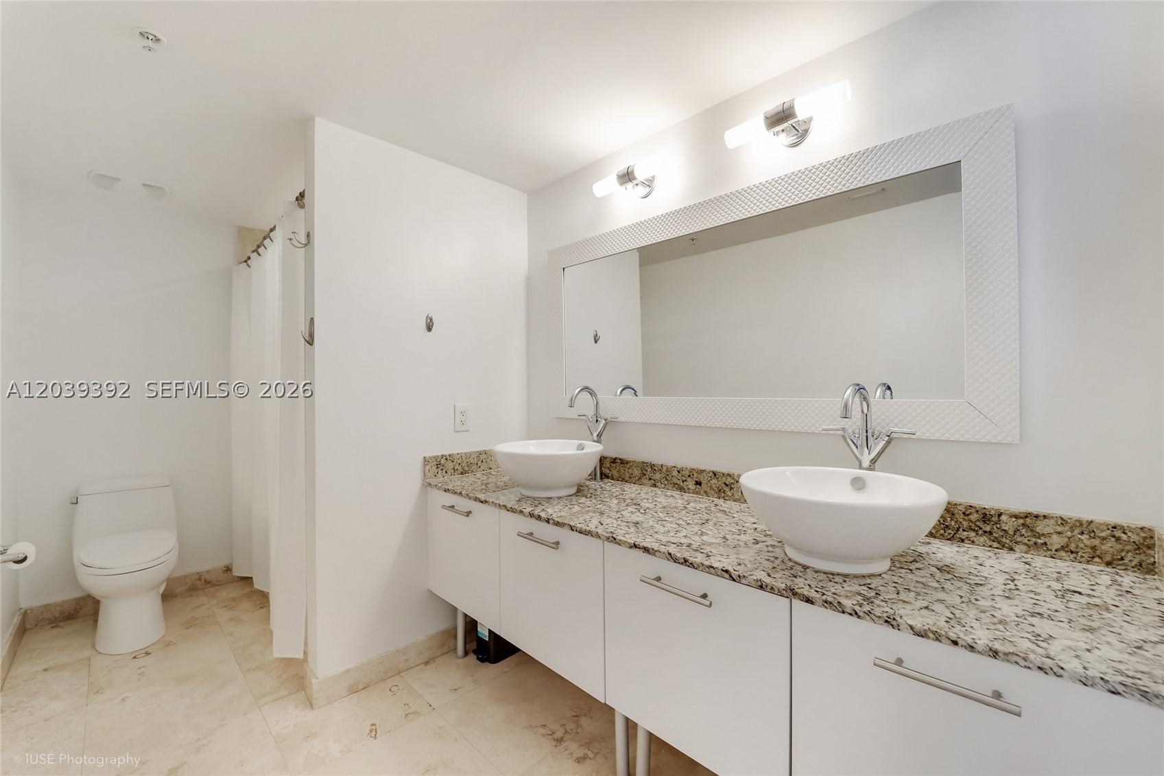 41 SE 5th St #2409, Miami FL 33131