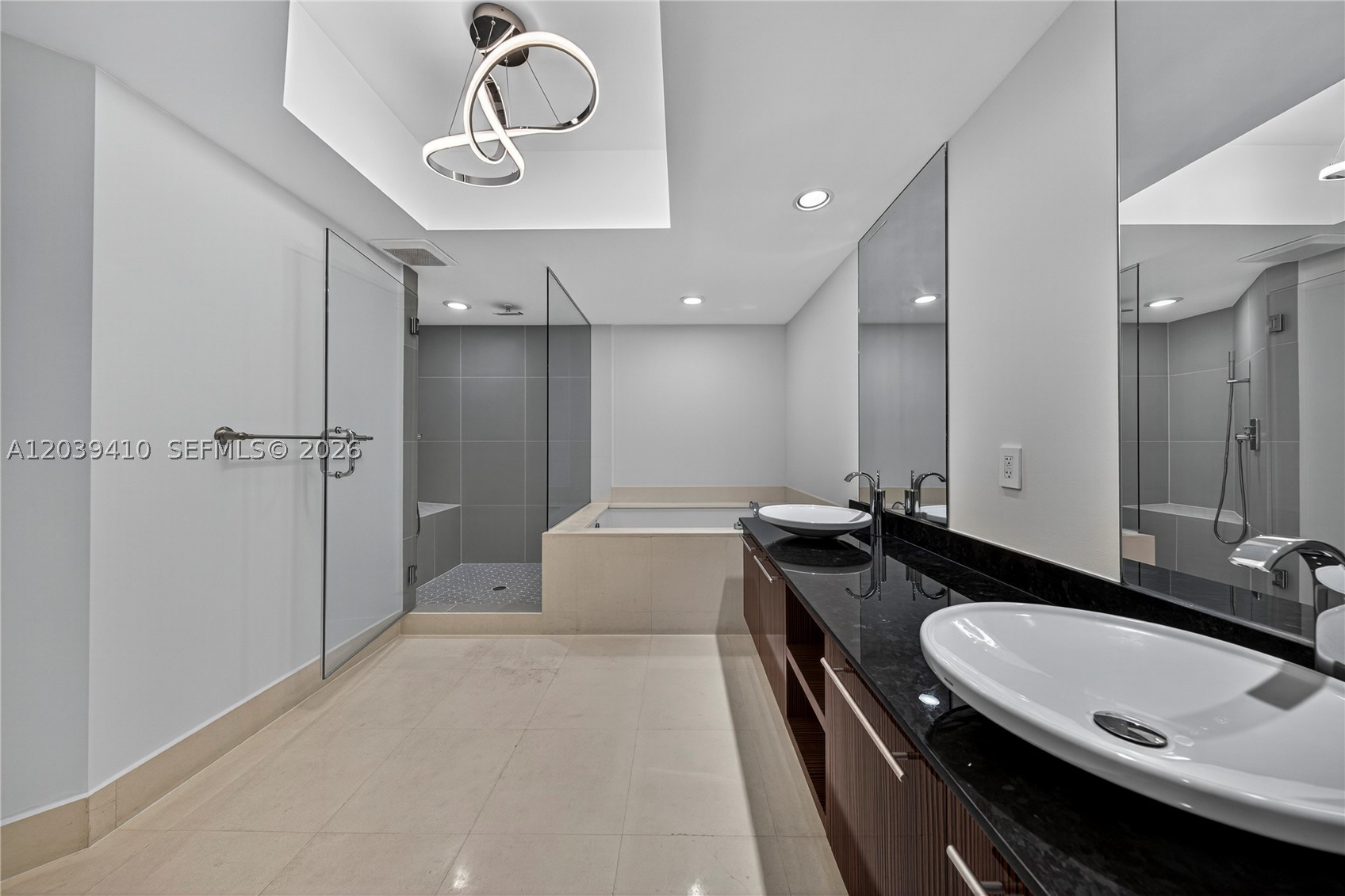 2711 S OCEAN DR #3102, Hollywood FL 33024