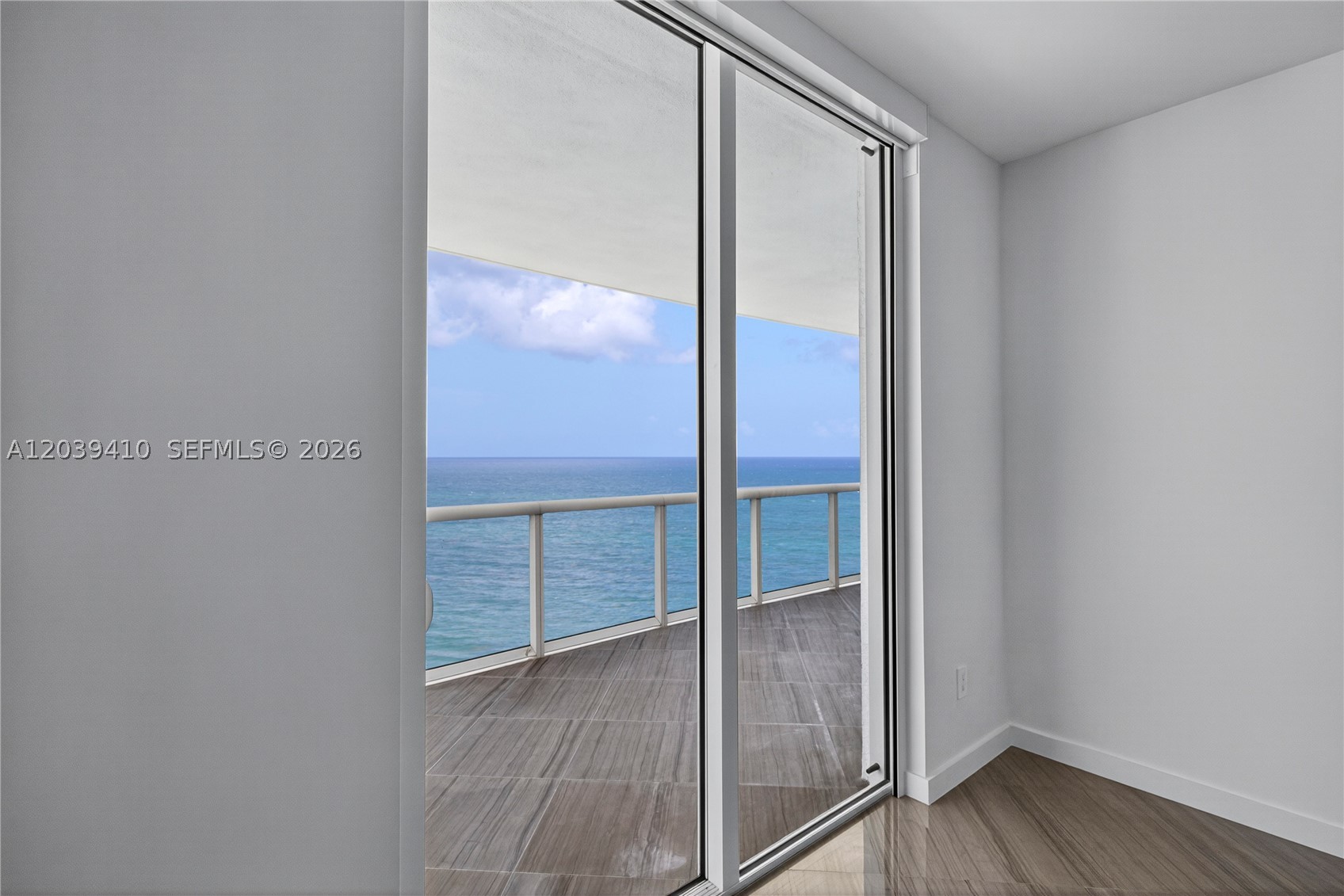 2711 S OCEAN DR #3102, Hollywood FL 33024