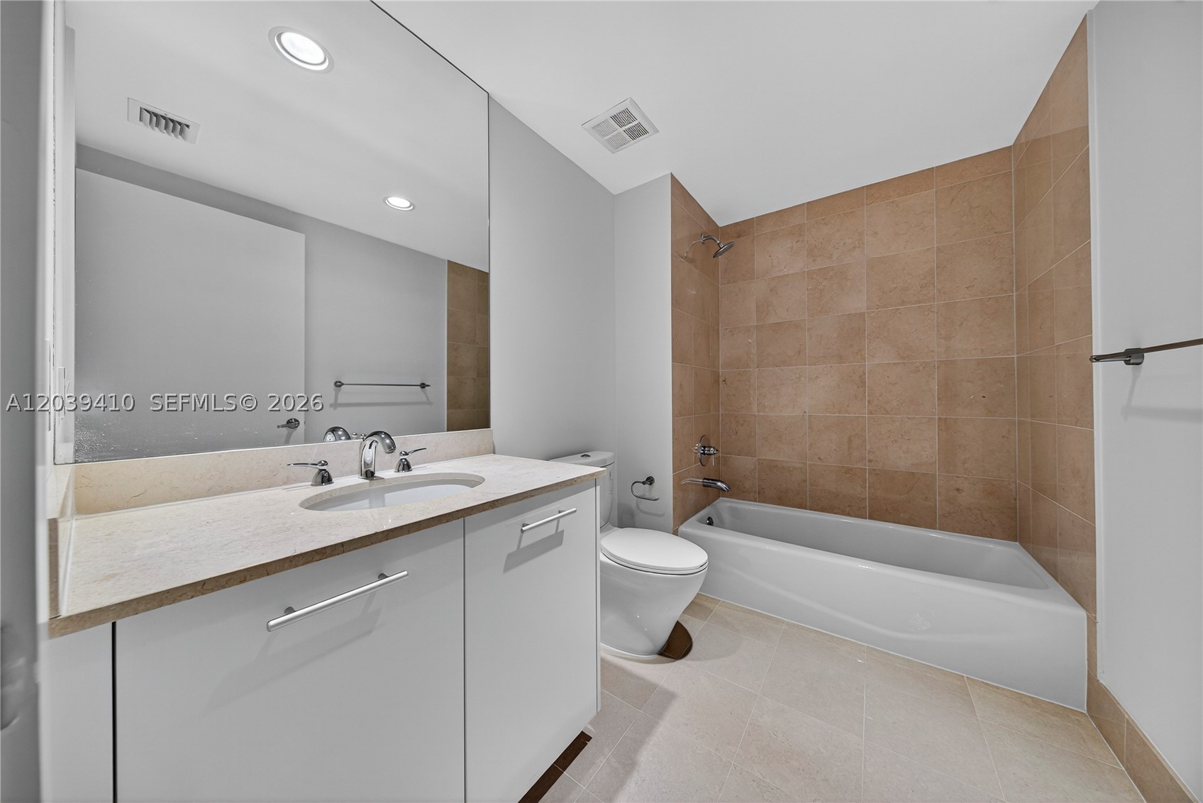 2711 S OCEAN DR #3102, Hollywood FL 33024