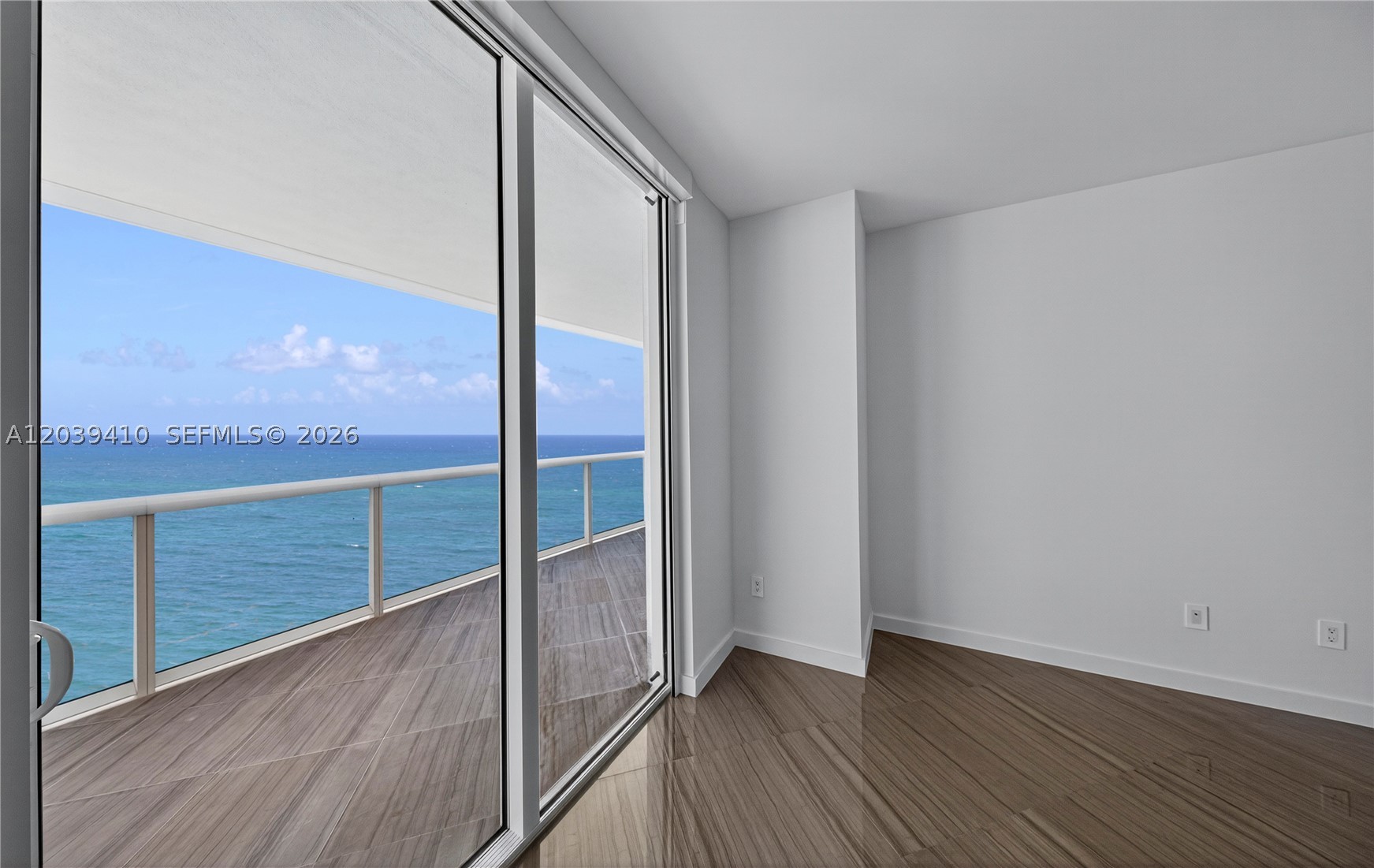 2711 S OCEAN DR #3102, Hollywood FL 33024