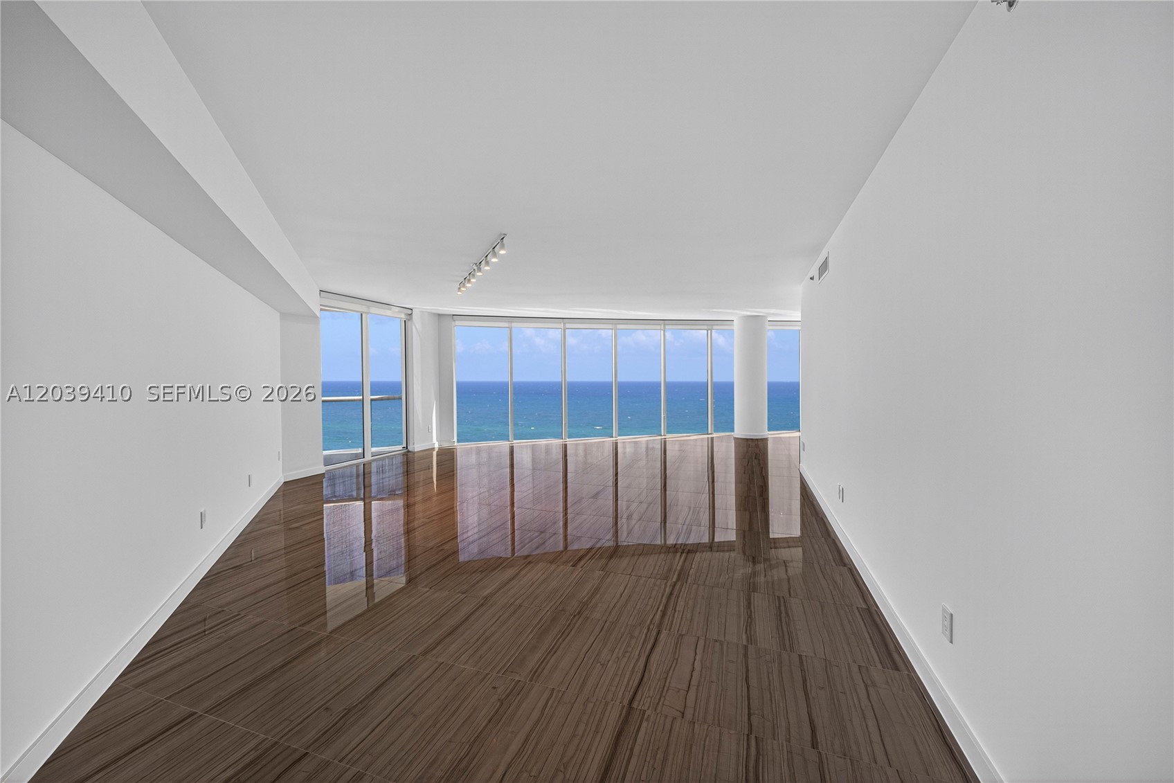 2711 S OCEAN DR #3102, Hollywood FL 33024