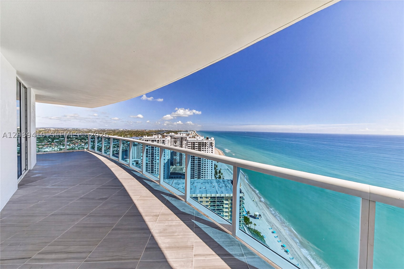 2711 S OCEAN DR #3102, Hollywood FL 33024