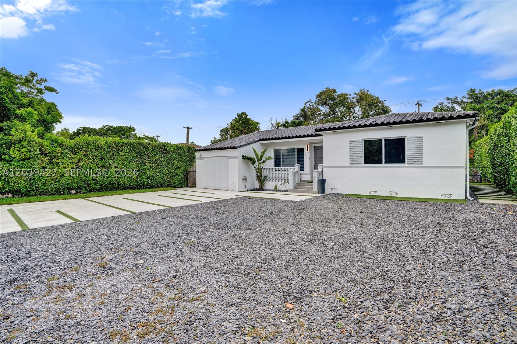 213 NE 43rd St #213, Miami FL 33137