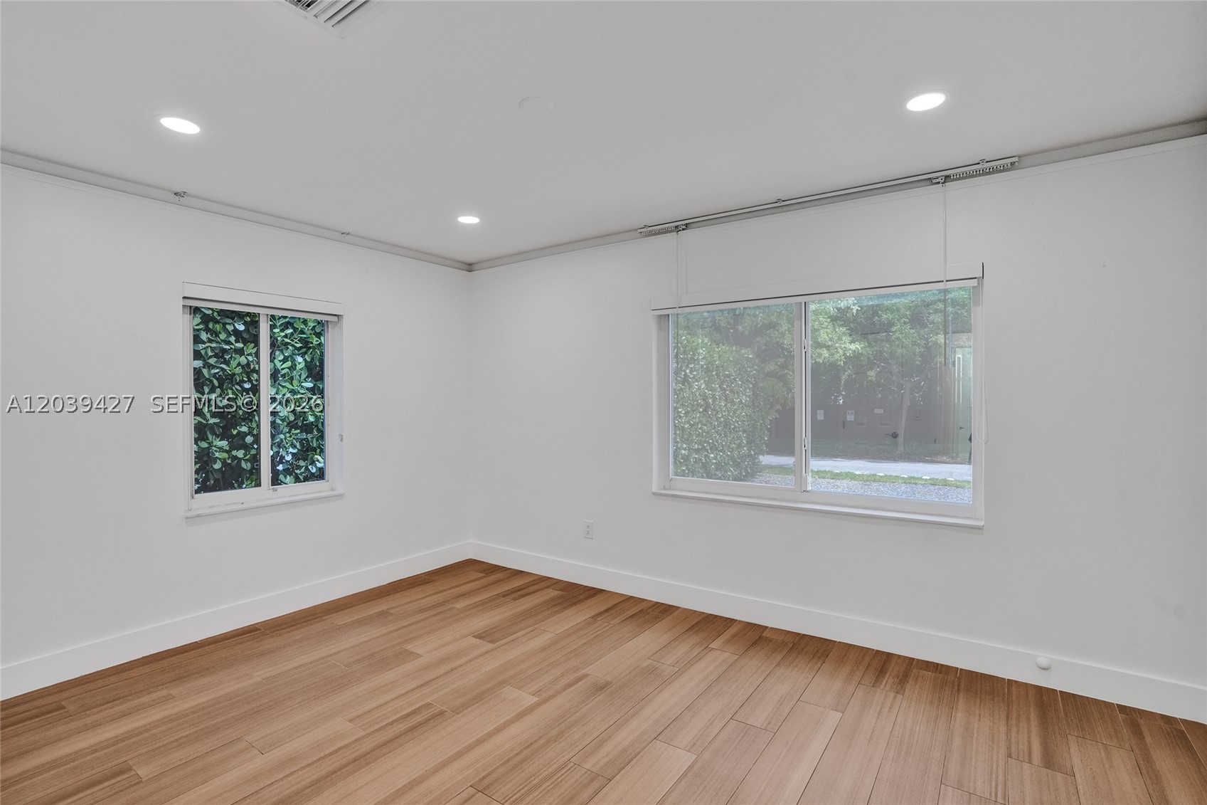 213 NE 43rd St #213, Miami FL 33137