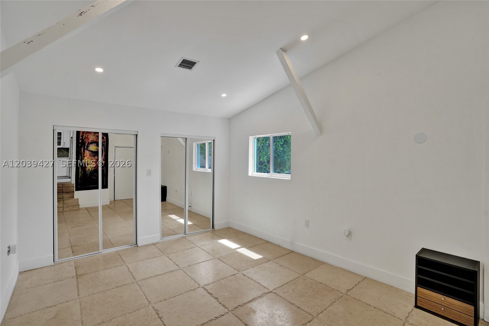213 NE 43rd St #213, Miami FL 33137