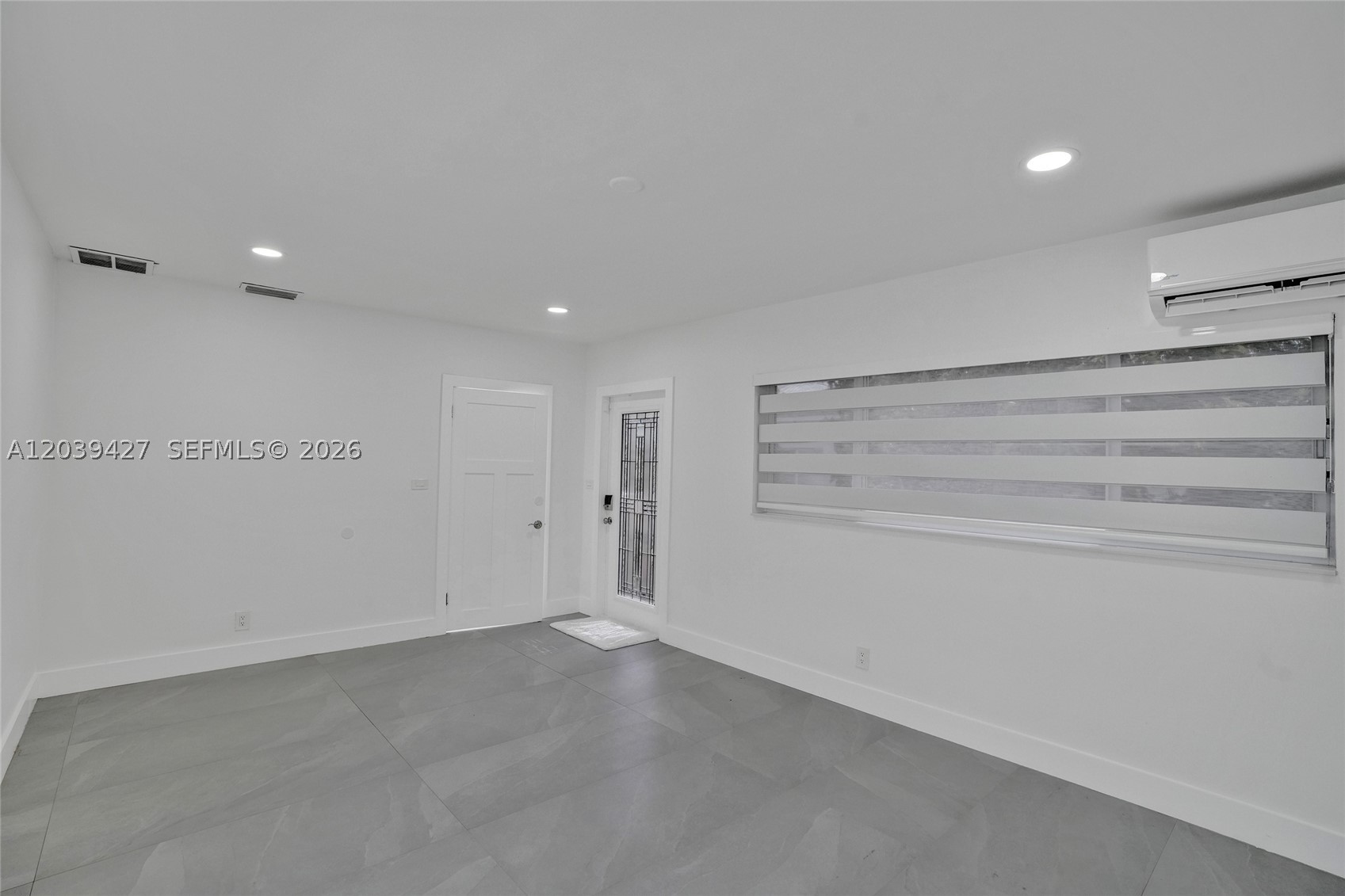 213 NE 43rd St #213, Miami FL 33137