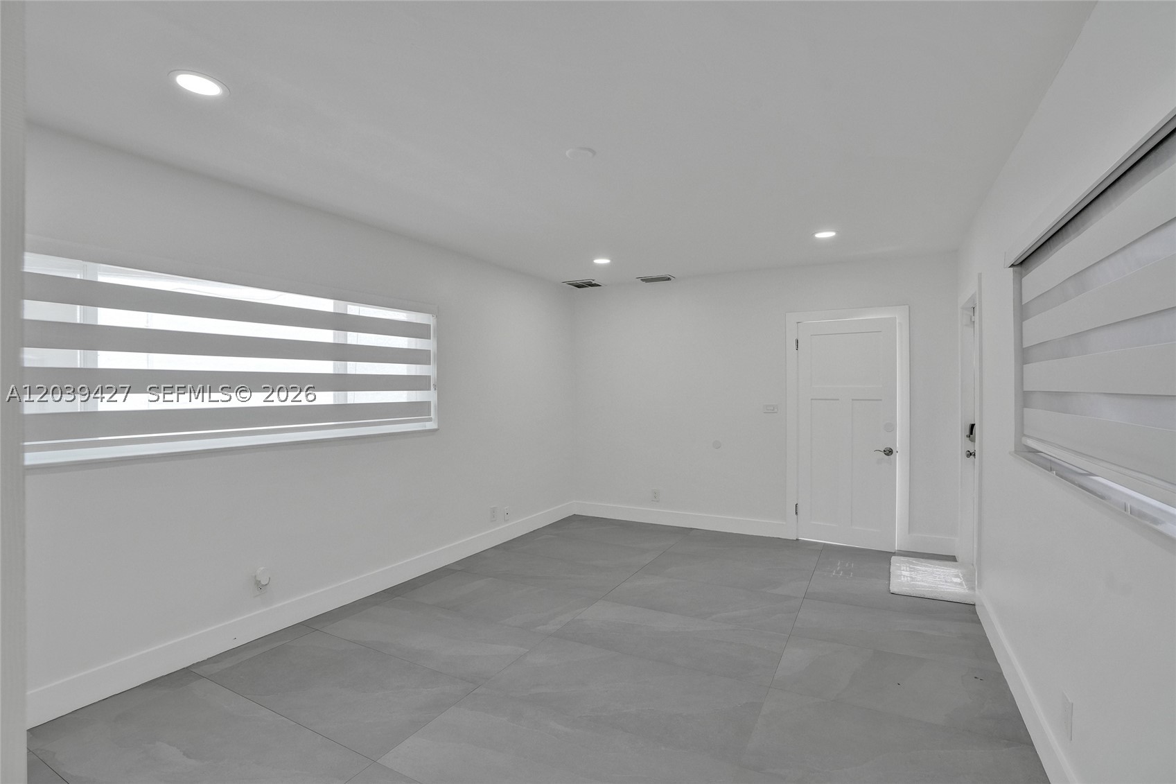 213 NE 43rd St #213, Miami FL 33137
