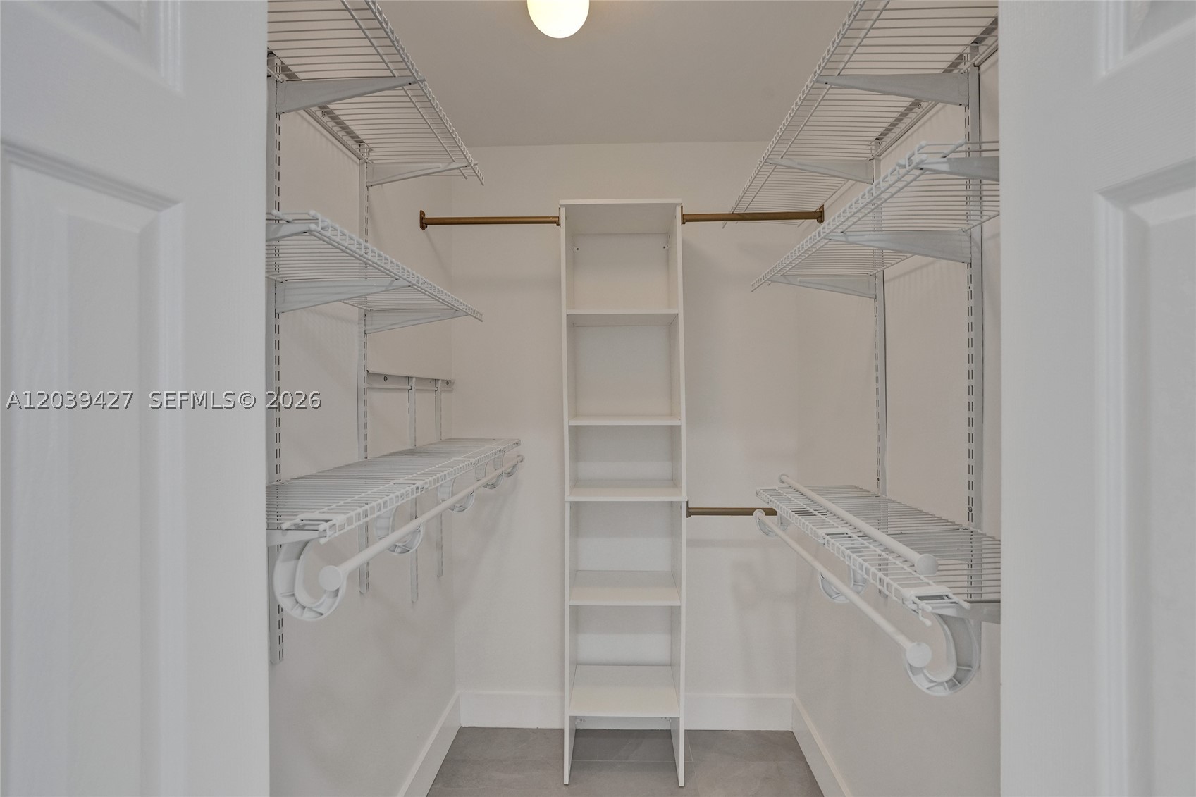 213 NE 43rd St #213, Miami FL 33137