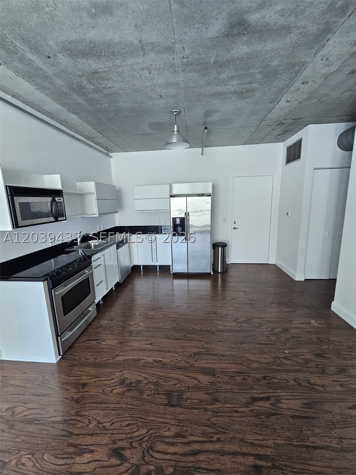 690 SW 1st Ct #1130, Miami FL 33130
