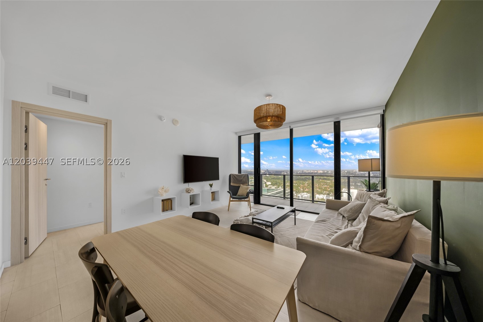 1000 Brickell Plz #4704, Miami FL 33131