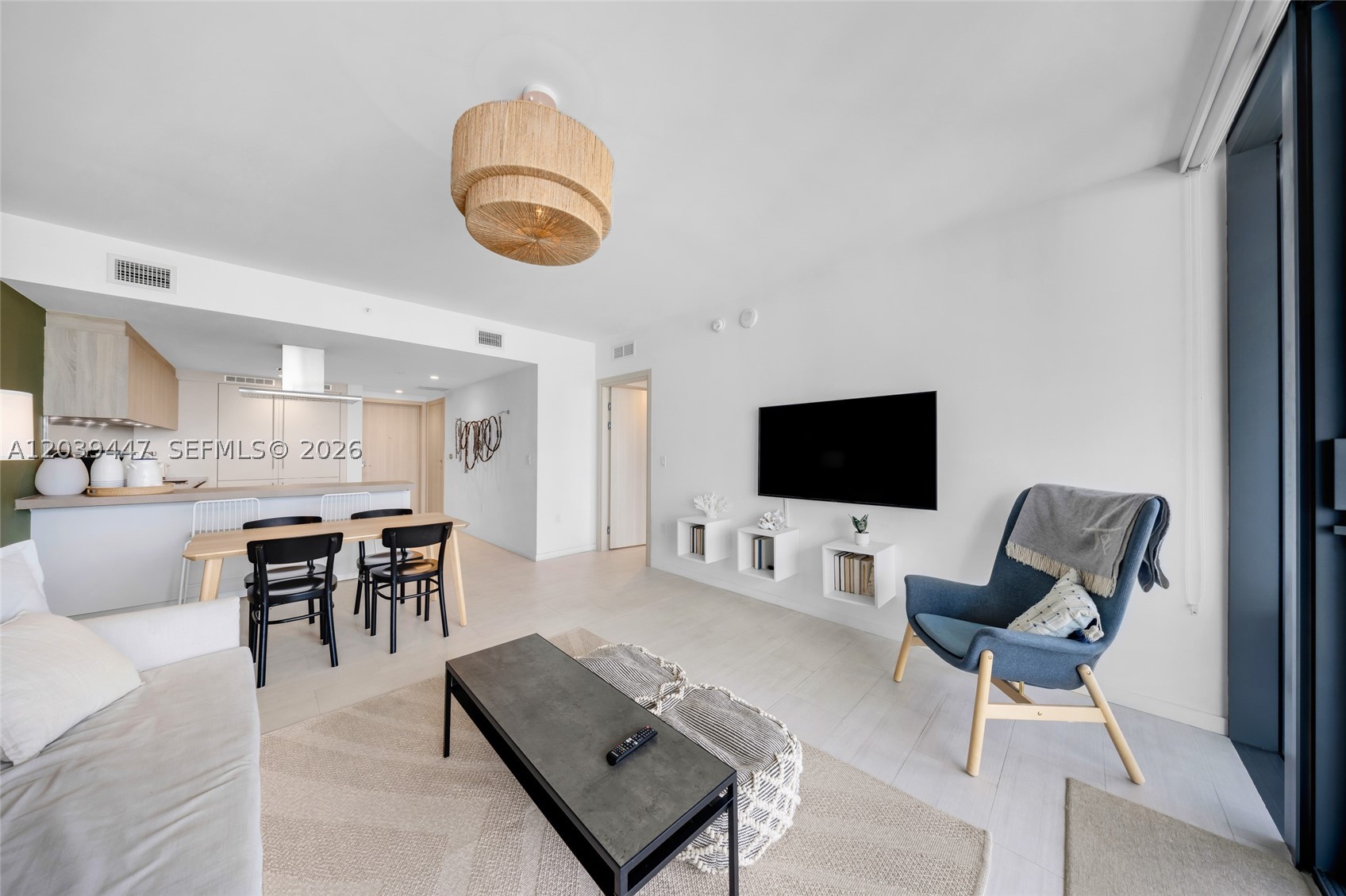 1000 Brickell Plz #4704, Miami FL 33131