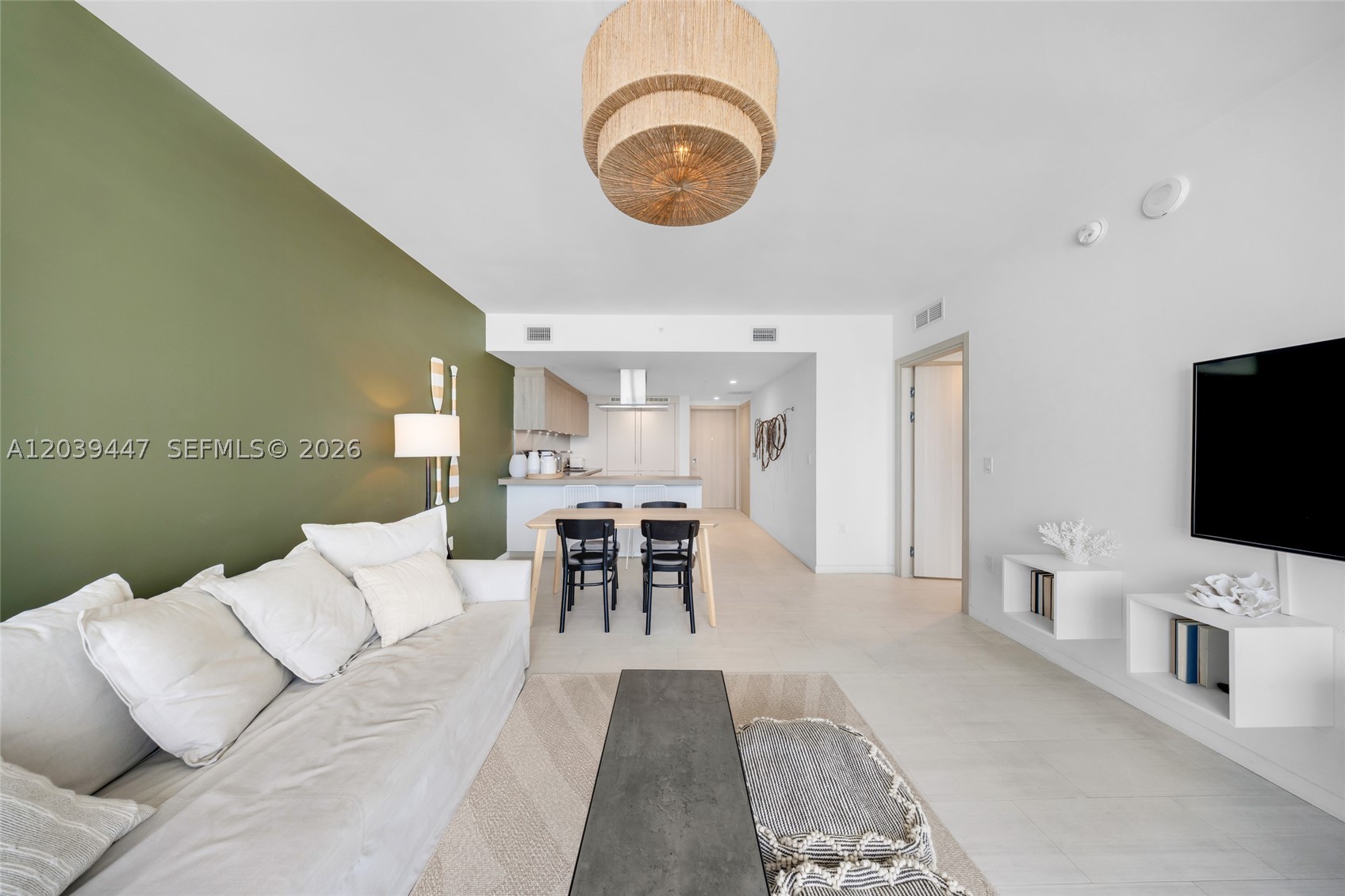 1000 Brickell Plz #4704, Miami FL 33131