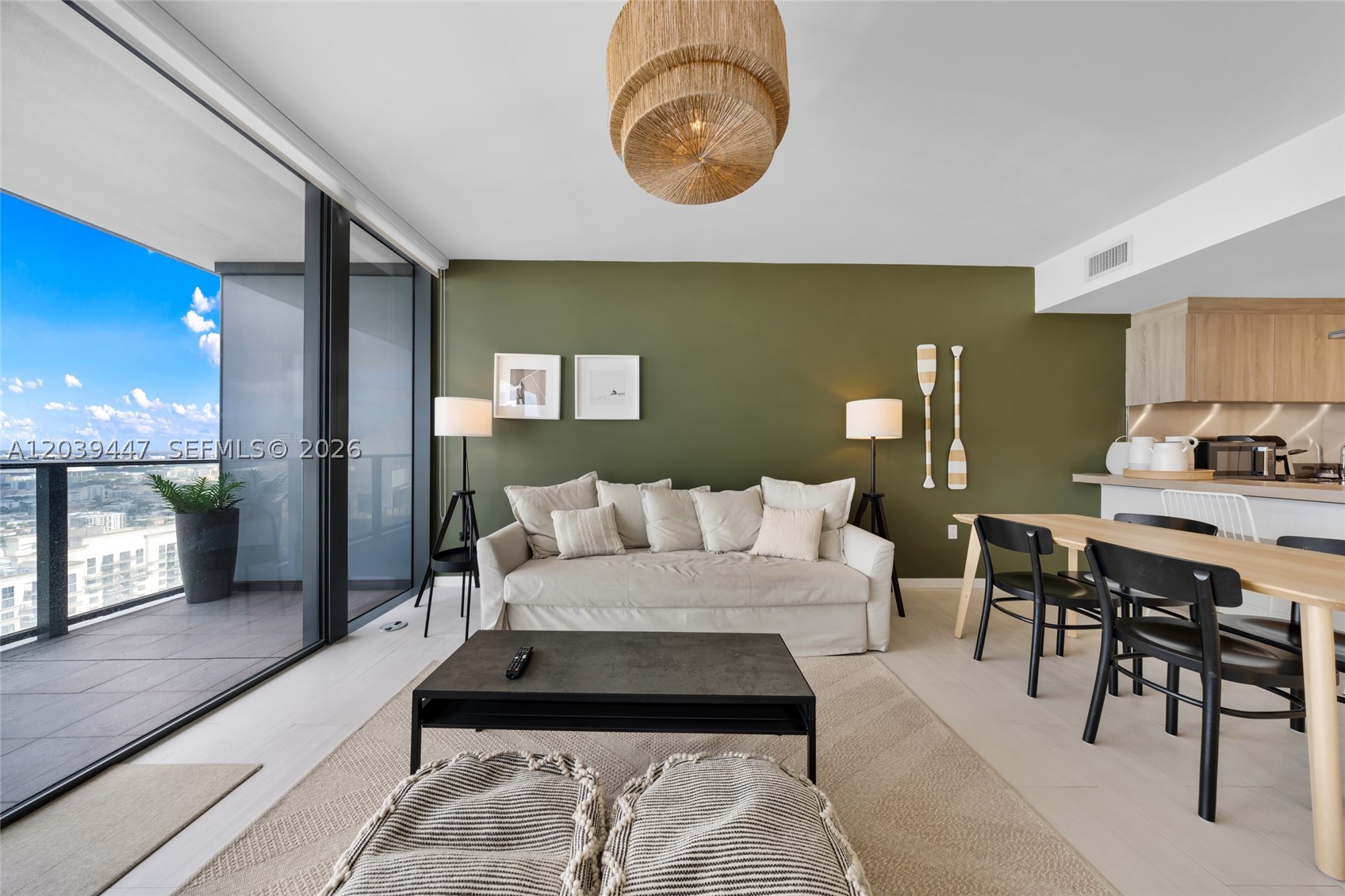 1000 Brickell Plz #4704, Miami FL 33131