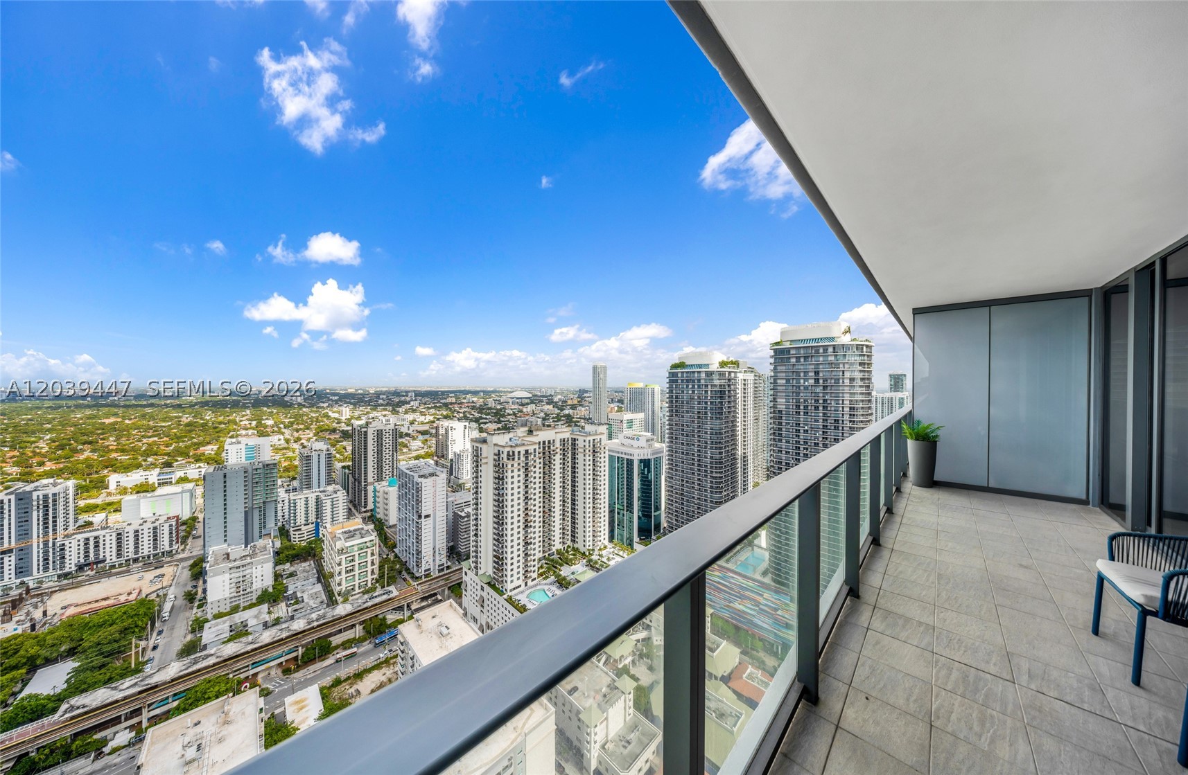 1000 Brickell Plz #4704, Miami FL 33131