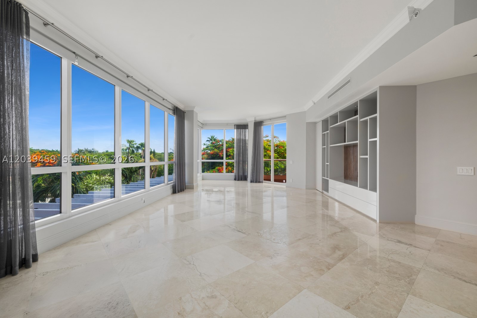 10 Edgewater Dr #4H, Coral Gables FL 33133