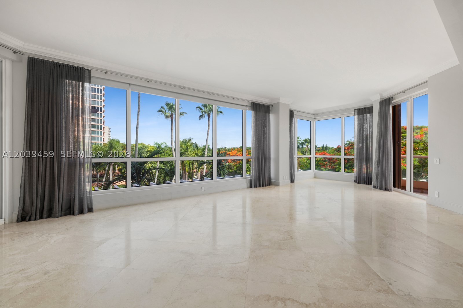 10 Edgewater Dr #4H, Coral Gables FL 33133