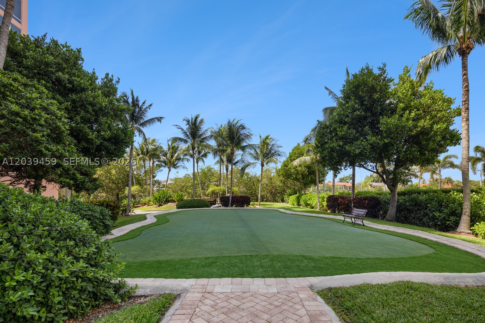 10 Edgewater Dr #4H, Coral Gables FL 33133