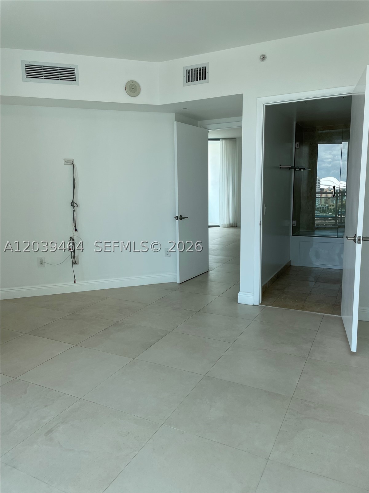 350 S Miami Ave #1913, Miami FL 33130