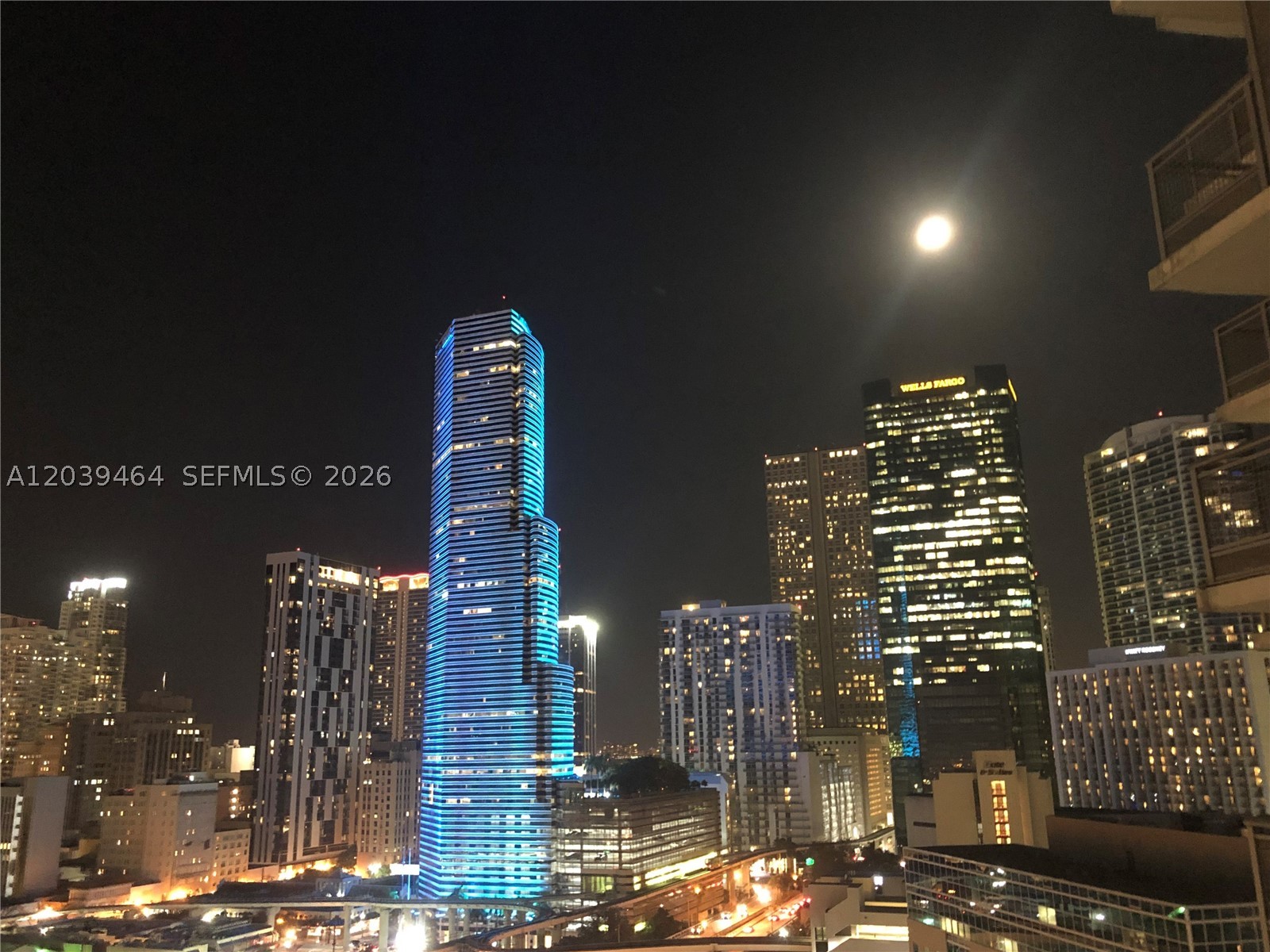 350 S Miami Ave #1913, Miami FL 33130