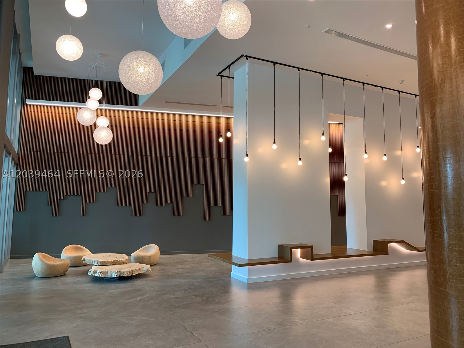 350 S Miami Ave #1913, Miami FL 33130