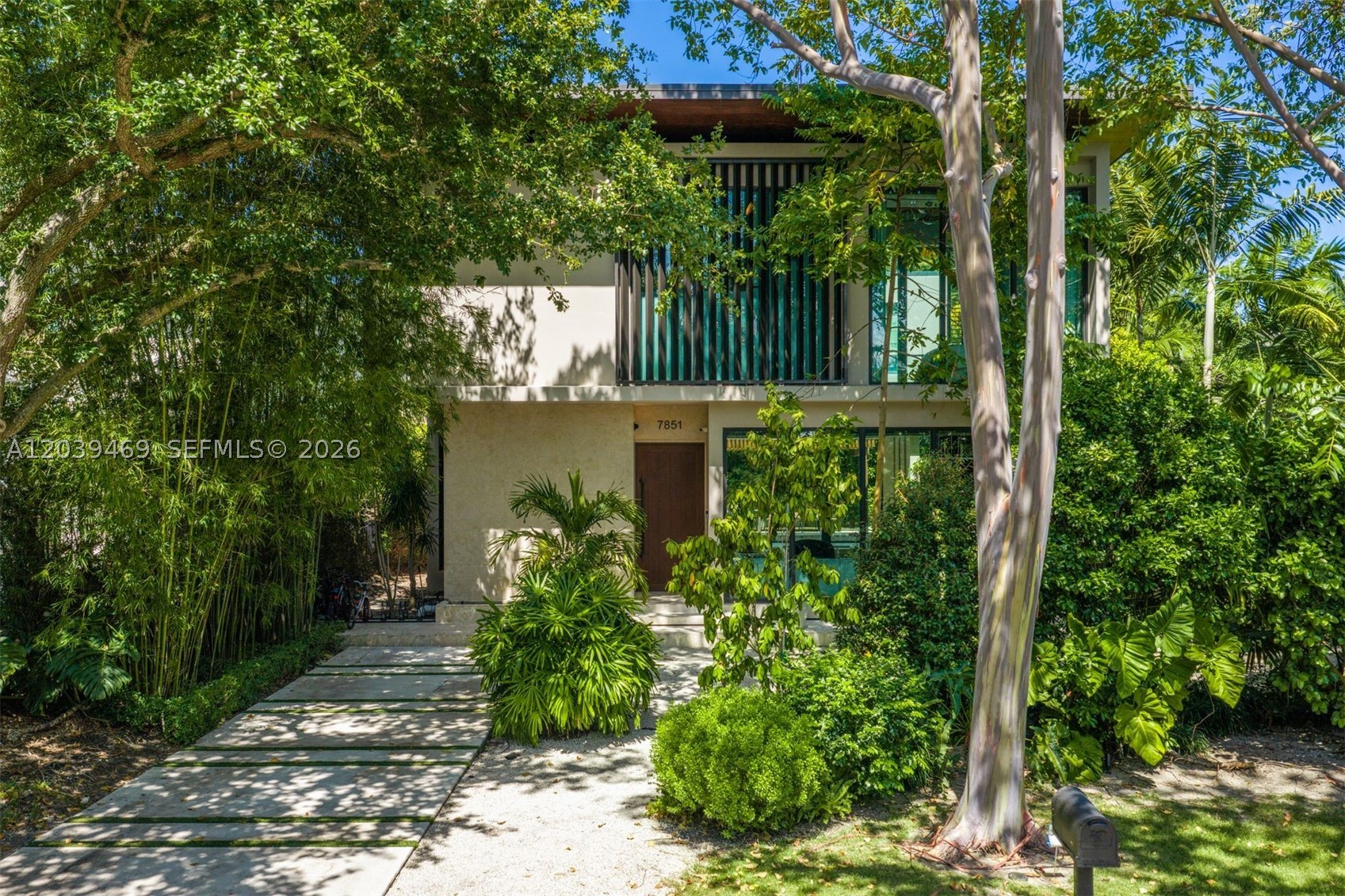 7851 SW 48th Pl, Miami FL 33143