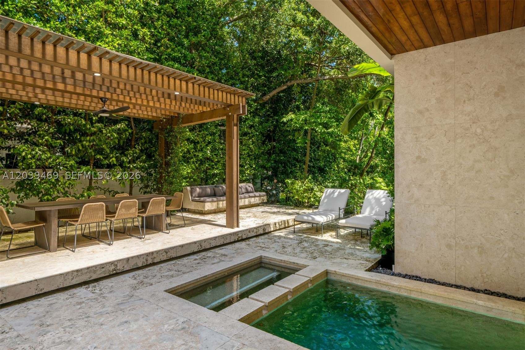 7851 SW 48th Pl, Miami FL 33143