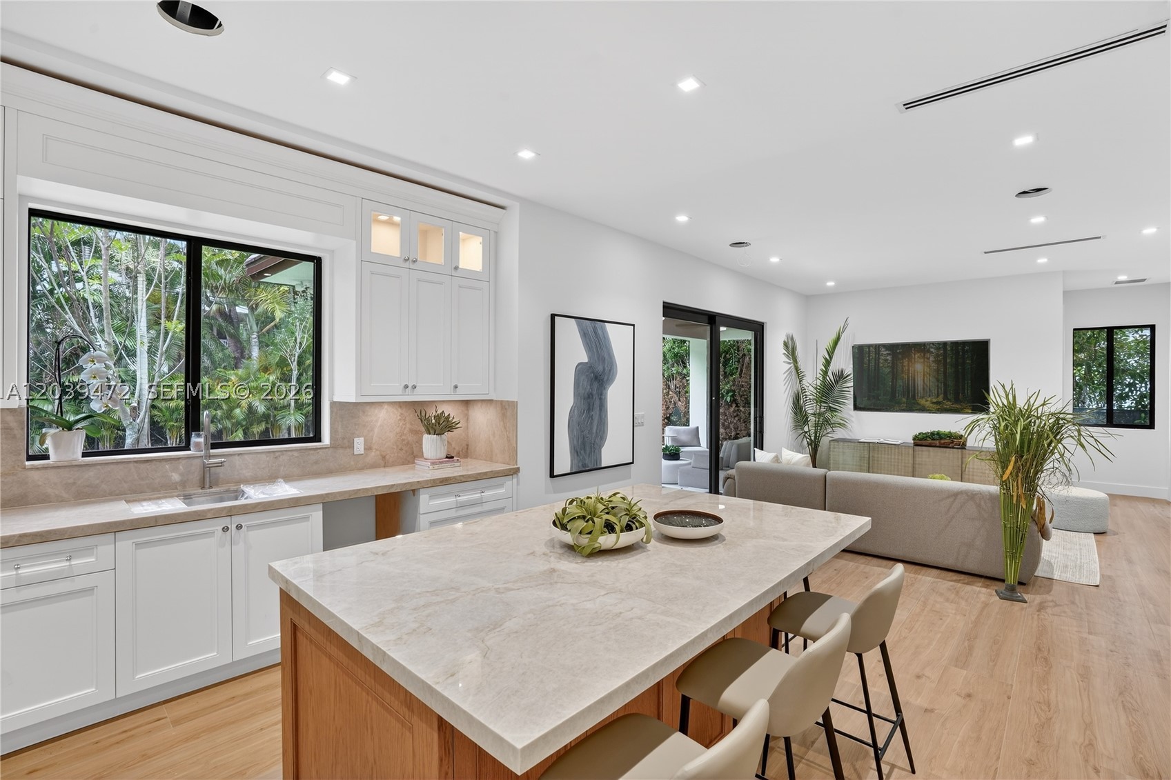 7212 SW 52nd Ct, Miami FL 33143