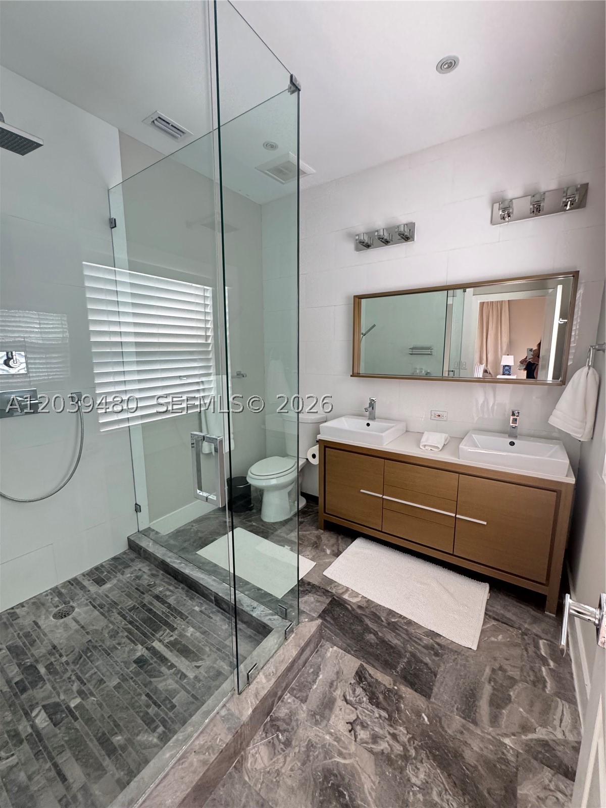 2434 SW 15th St #2434, Miami FL 33145