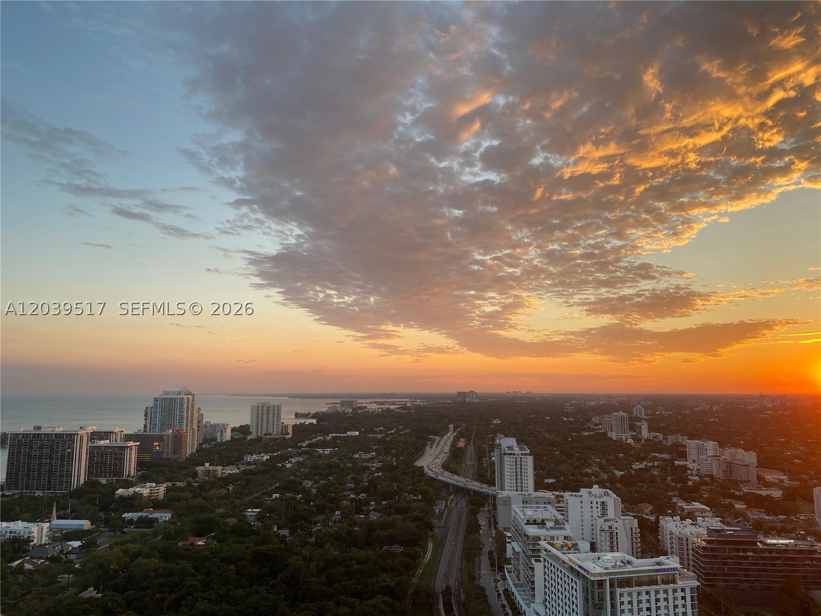 60 SW 13th St #2819, Miami FL 33130