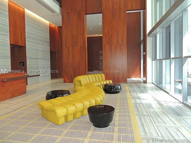 1300 Brickell Bay Dr #1707, Miami FL 33131