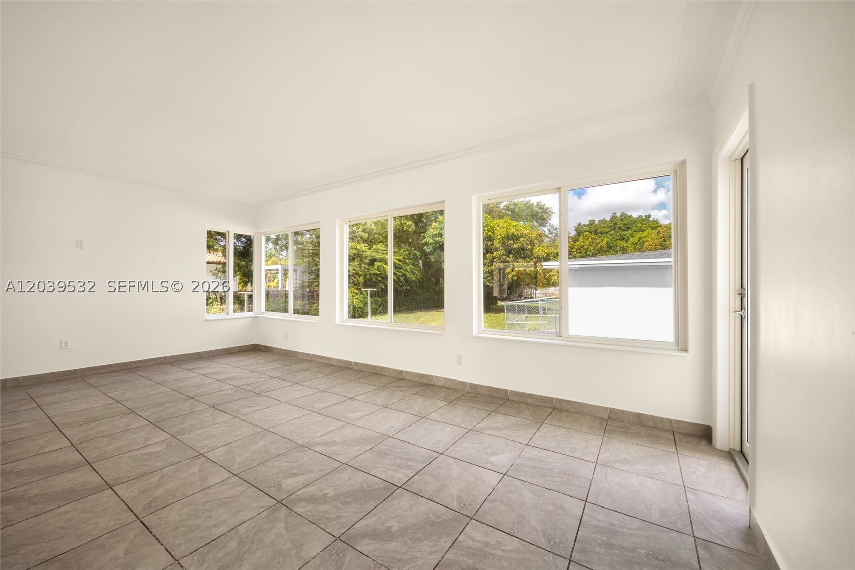 7840 SW 71st Ave, Miami FL 33143