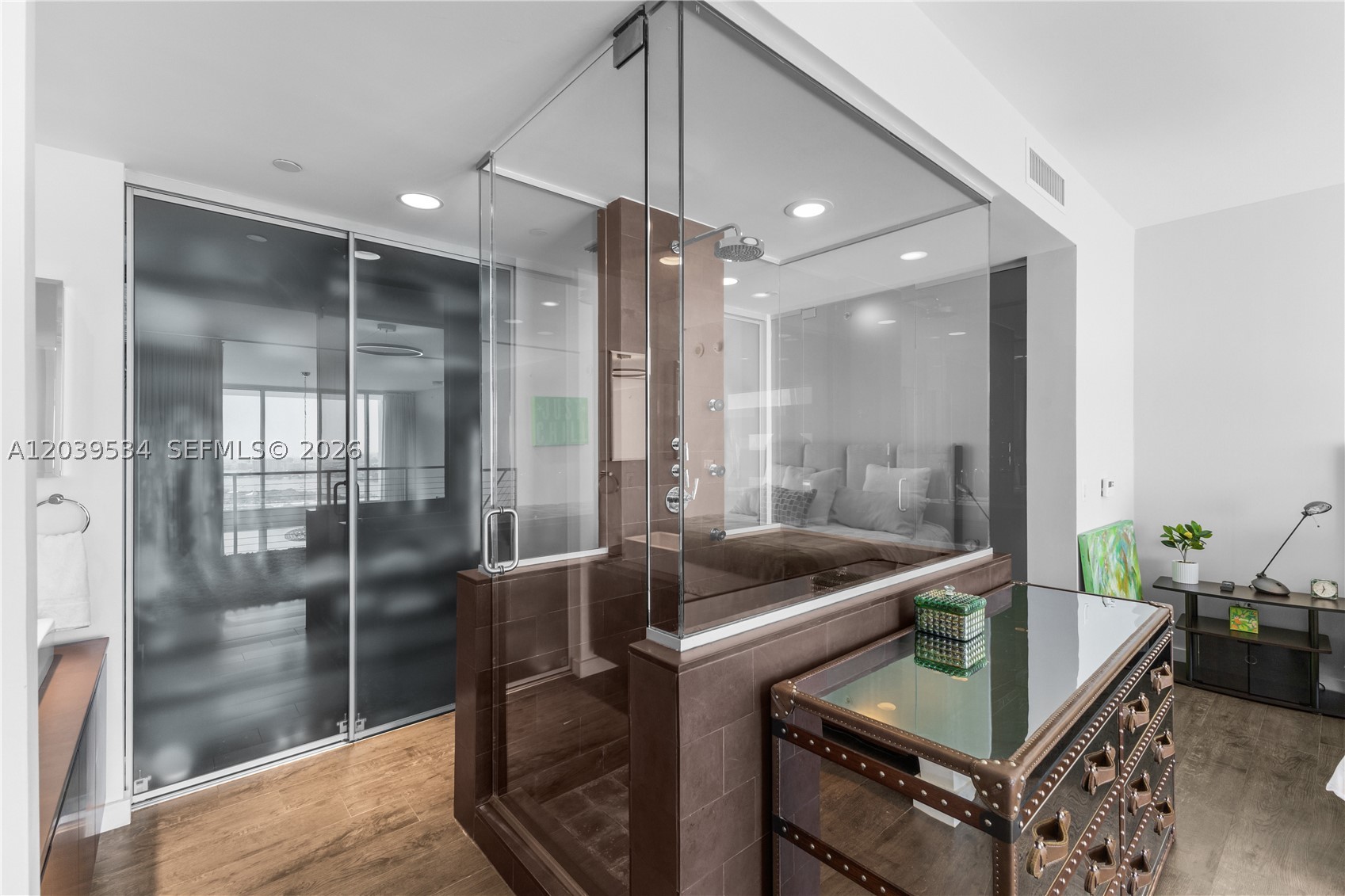 1040 Biscayne Blvd #3101, Miami FL 33132