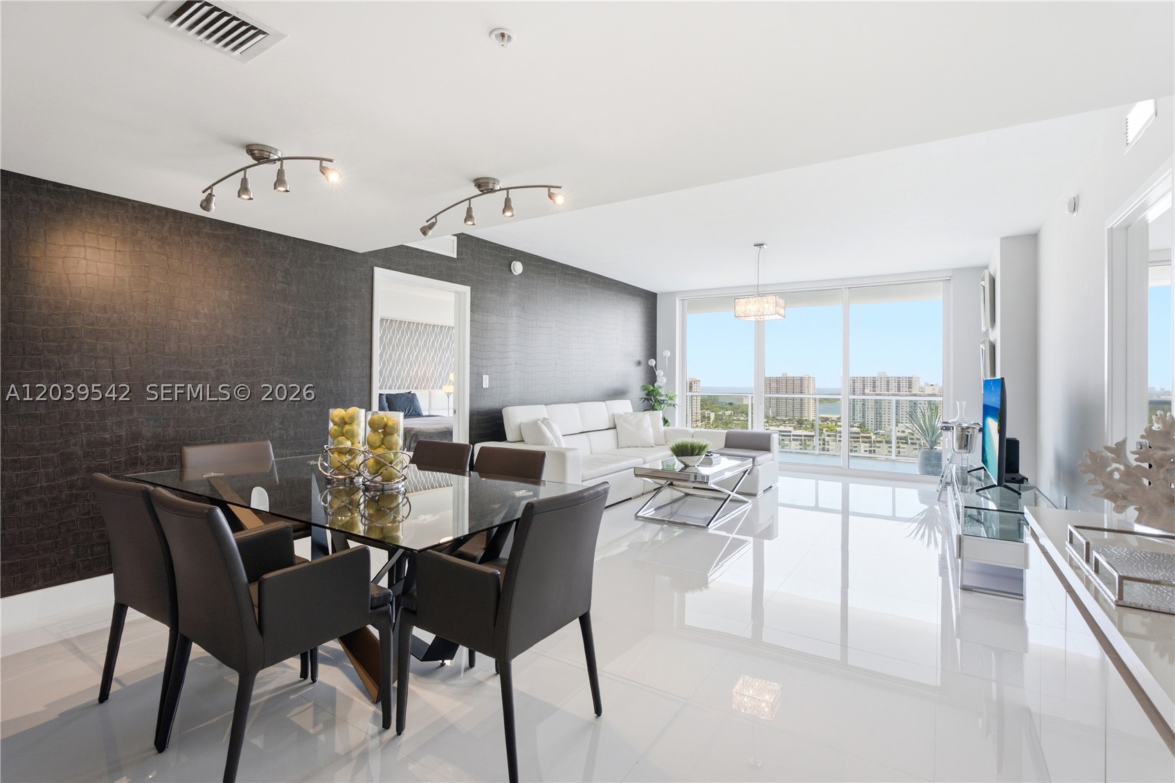 400 Sunny Isles Blvd #1817, Sunny Isles Beach FL 33160